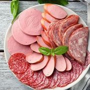 КОЛБАСЫ И  СОСИСКИ