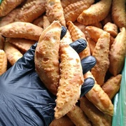 ЧЕБУРЕКИ С ТВОРОЖНЫМ СЫРОМ И ЗЕЛЕНЬЮ