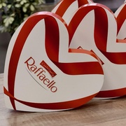 Конфеты Raffaello сердечко 120 гр