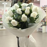 892 Букет из белых роз