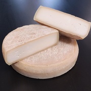 Сыр ремесленный "Италия" (коровий)