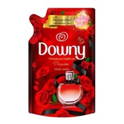 Кондиционер парфюмированный для стирки белья "Страсть" Downy
