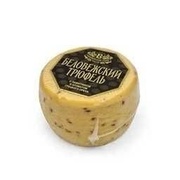 Сыр Беловежский Трюфель с пажитником и ароматом грецкого ореха 45%ж брус