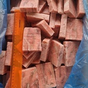 Кубики лосося