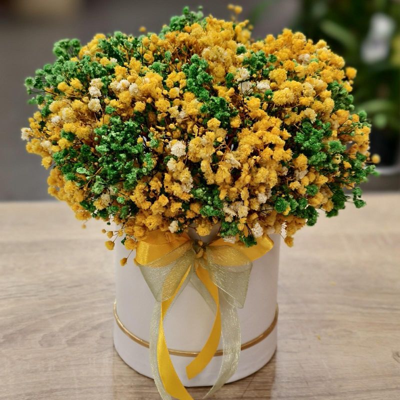 Композиция в шляпной коробке 