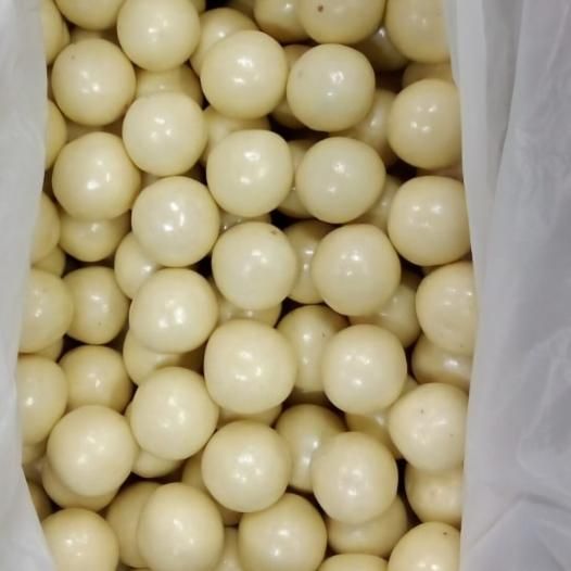 Манго в белом шоколаде 500гр. 