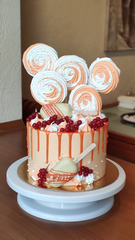 торт "Молочная девочка" 