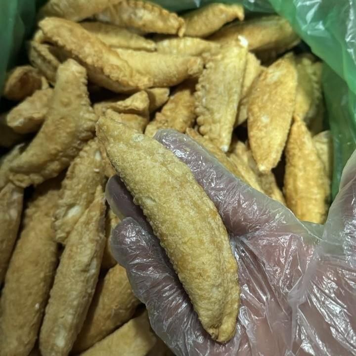 Чебуреки с кальмаром и креветкой 