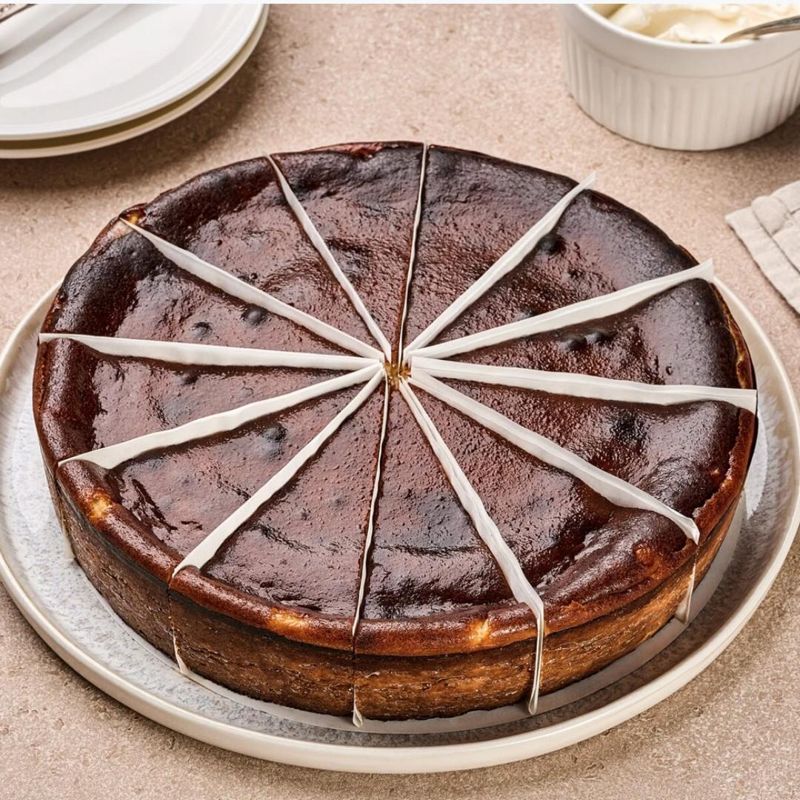 Чизкейк Баскский, 1.3 кг/12 порций, Десертные истории 