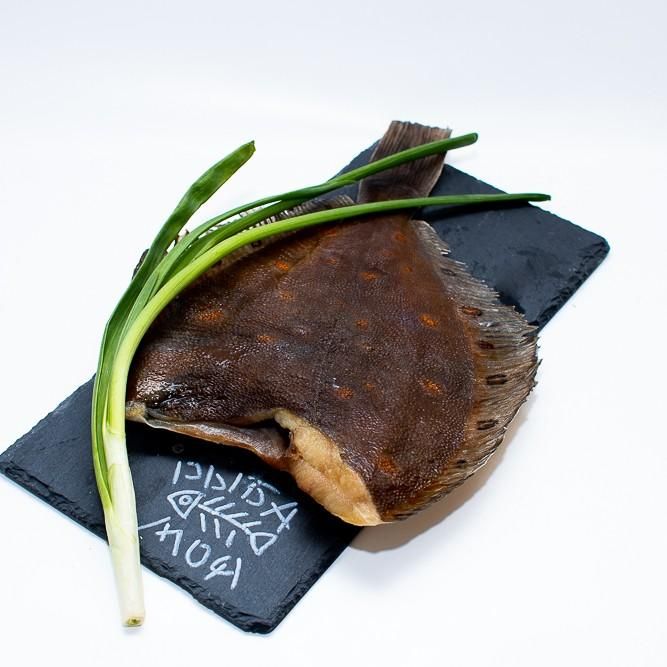 Камбала пятнистая, вес 0.3 - 0.5 кг 