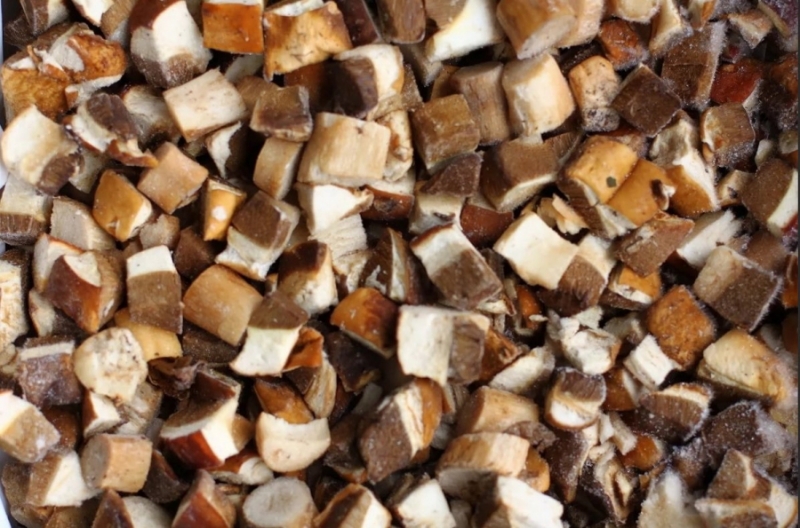 Грибы белые кубик 