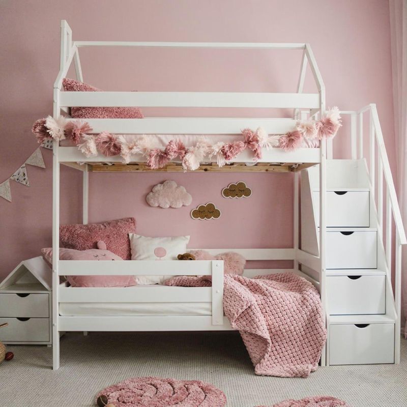 Двухъярусная кровать с лестницей-комодом 