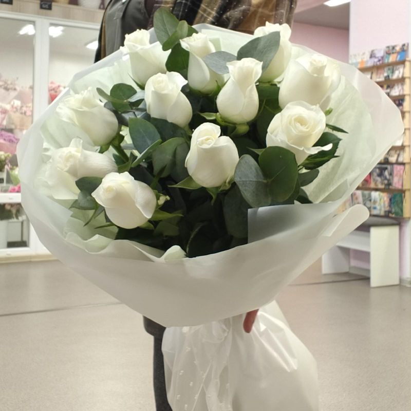 892 Букет из белых роз 